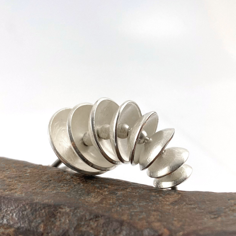 rups speld zilver rups-speld-zilver